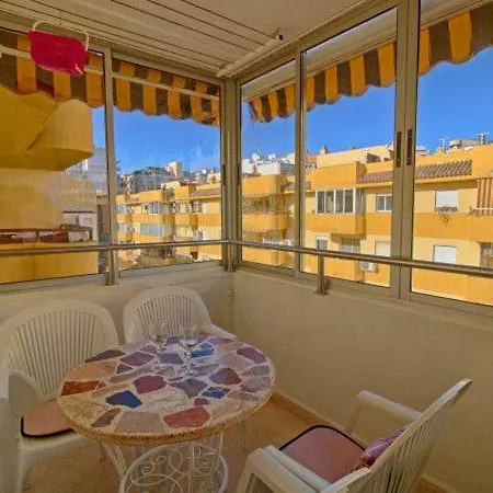 Sleeps 4 Air Con T792157 *